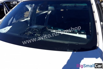 Стекло ветровое BMW E90 - купить Санкт-Петербурге