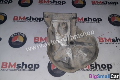 Кронштейн опоры двигателя правый Мерседес ом613 - купить Санкт-Петербурге