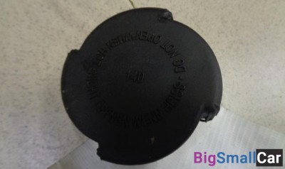 Крышка расширительного бачка от Land Rover Range Rover 3 2002-2012 - купить Санкт-Петербурге