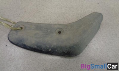 Брызговик передний правый от Mitsubishi Mirage 5 1995-2003 - купить Санкт-Петербурге