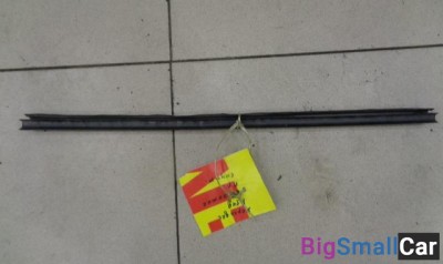 Уплотнитель стекла двери передней левой (бархотка внутренняя) от Mercedes-Benz A-klass W168 1997-2004 - купить Санкт-Петербурге