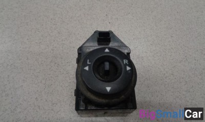 Кнопка регулировки зеркал от Kia Ceed 2006-2012 - купить Санкт-Петербурге