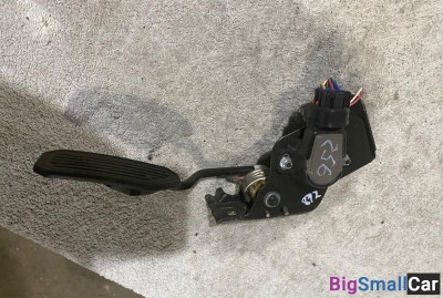 Педаль газа Toyota Corolla 120 - купить Санкт-Петербурге