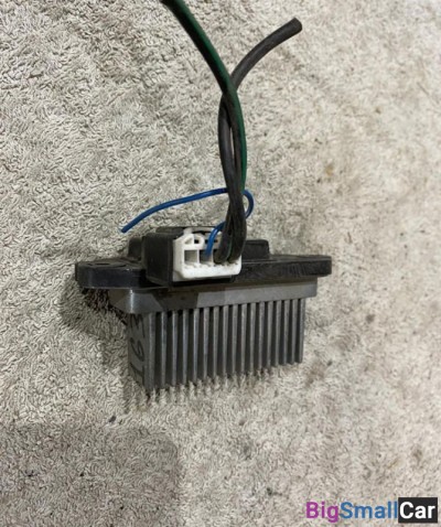 Резистор печки Mazda3 хетчбек - купить Санкт-Петербурге