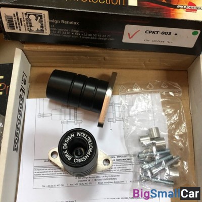Слайдеры CRASH-PROTECTION KTM 125 DUKE 11-13 CPKT-003-B - купить Санкт-Петербурге