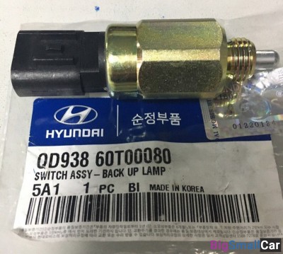 Датчик заднего хода Hyundai HD QD93860T00080 - купить Санкт-Петербурге